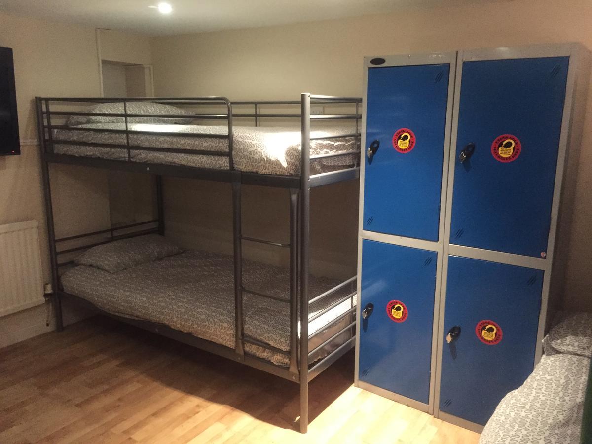 Bobby'S Bunkhouse Hostel EDI Kültér fotó