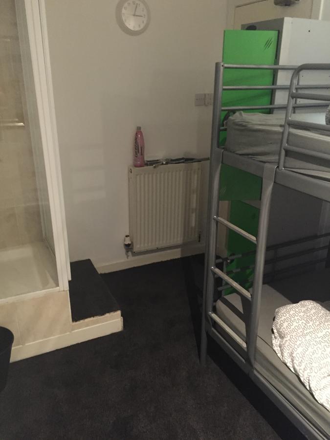 Bobby'S Bunkhouse Hostel EDI Kültér fotó
